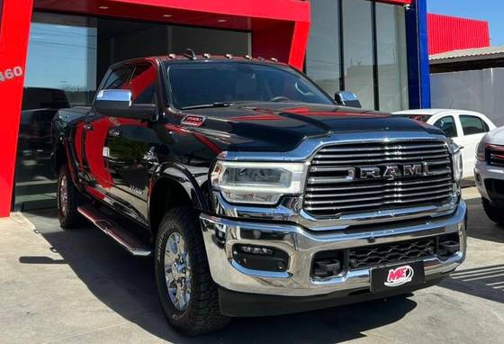 RAM 2500 6.7 I6 TURBO DIESEL LARAMIE QUARTO DE MILHA CD 4X4 AUTOMÁTICO